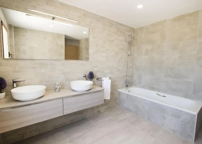 Guzman - Grandiosa Κάλπε