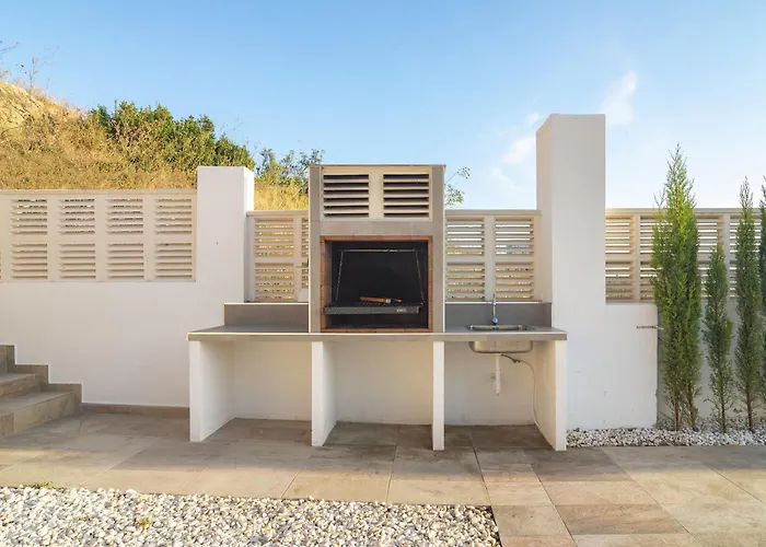 Guzman - Grandiosa Κάλπε